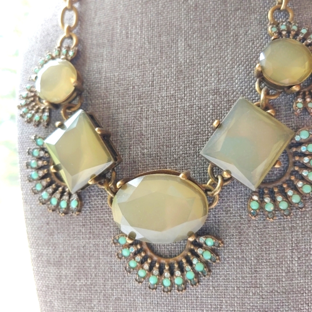 Mythology francescas green bib necklace